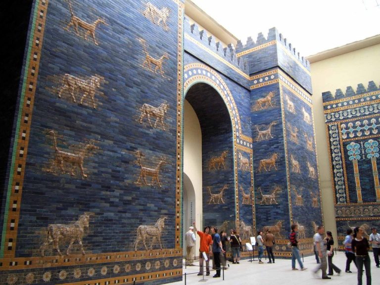 1024px Ishtar Gate at Berlin Museum
